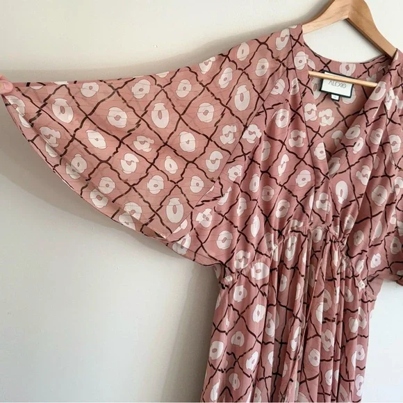 Revolve ALEXIS VENLA PINK MEDALLION HANDKERCHIEF HEM MIDI BOHO DRESS S - Picture 7 of 15